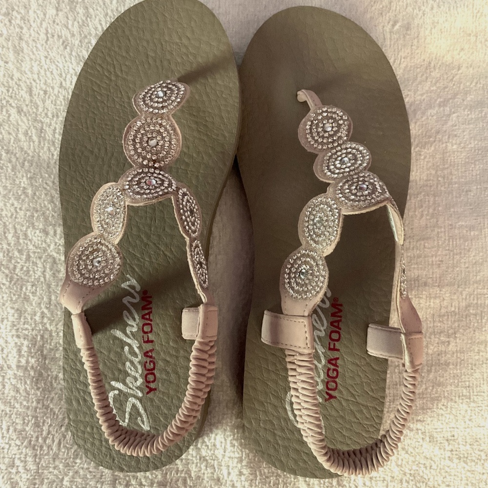 Skechers Women’s New Yoga Foam Pink Slingback Flip Flops Back Sandals Size 8